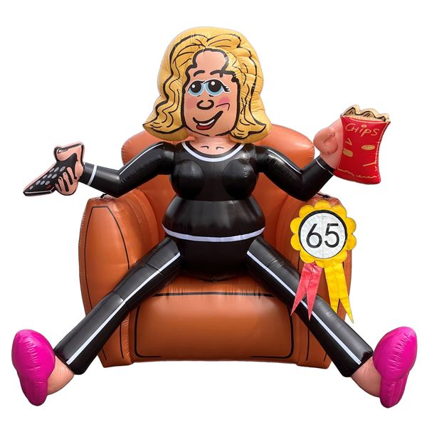 Feestpop bankzitter vrouw 65 jaar 2,5 meter