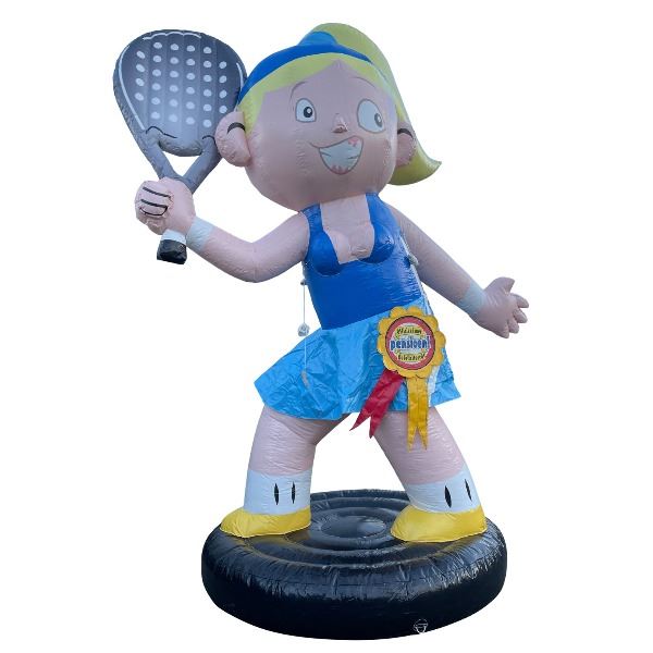 Feestpop vrouw padel pensioen 4 meter